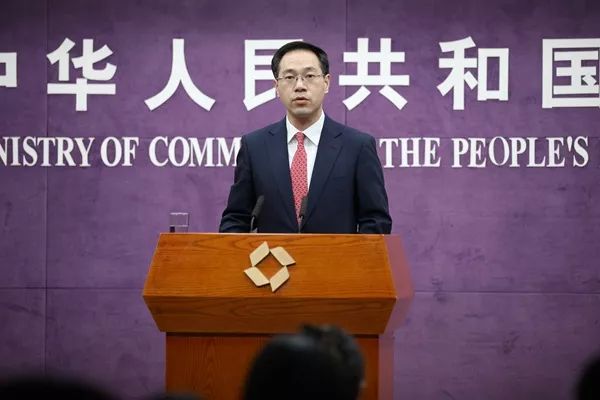 商务部回应日本经济界人士接连访华,深化合作,共谋发展 商务部回应日本经济界人士接连访华,深化合作,共谋发展