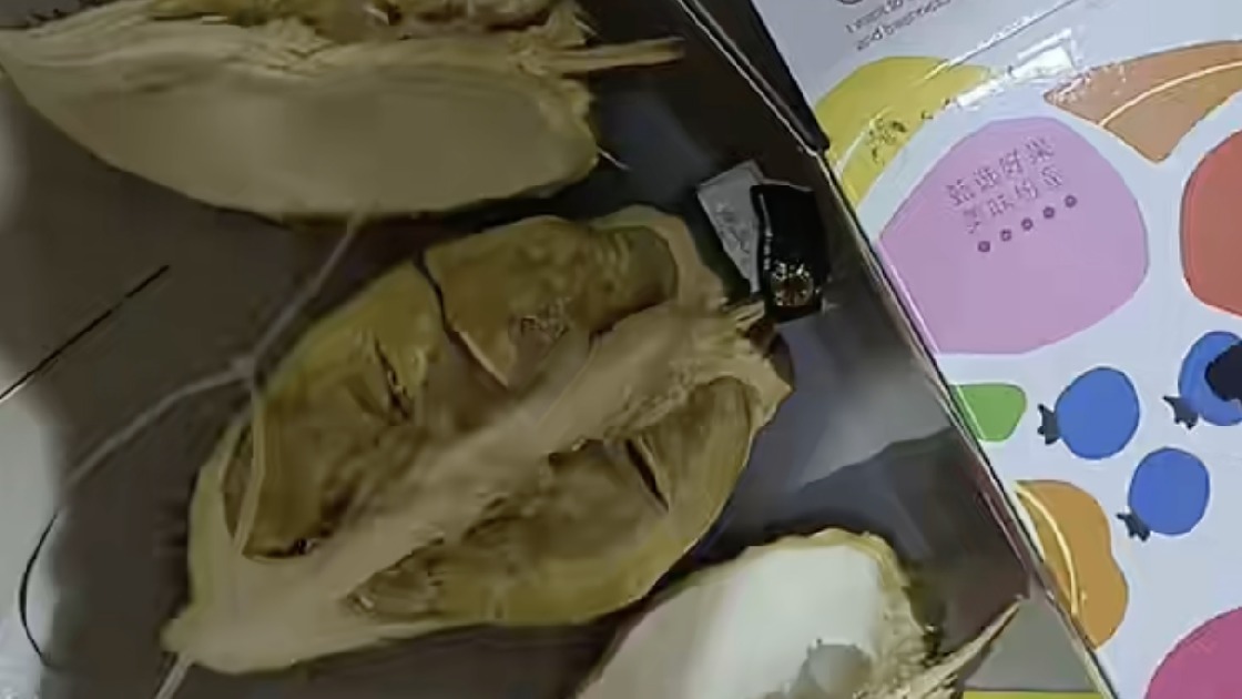 男子买榴莲仅退款后转卖 警方通报