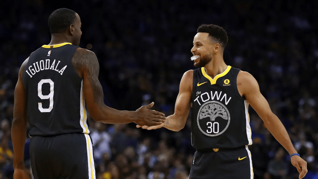 从乔丹到库里，那些捧起NBA冠军奖杯的男人和他们身后的故事